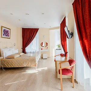 https://octaviana-hotel.getsaintpetersburghotels.com